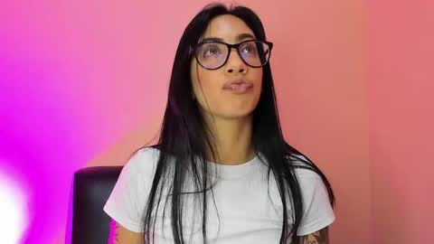 daniela villamizar online show from 01.28.25