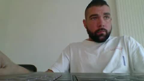 Snapshot of bdemwi2588 chatting on 12.05.25 bdemwi2588 online show from 12.05.25