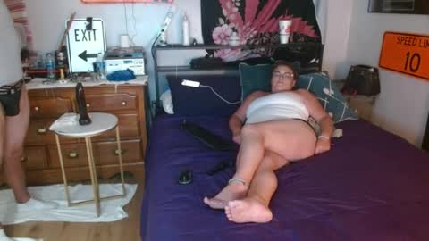 Shower Confessions online show from 07.28.26