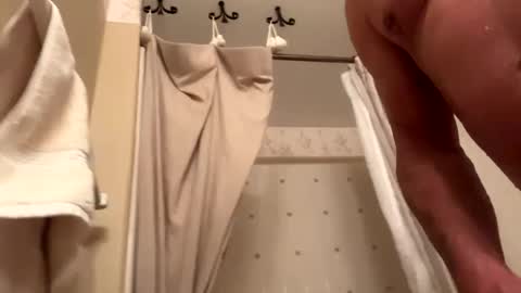 Snapshot of beachguy469 chatting on 12.08.24 BeachGuy online show from 12.08.24