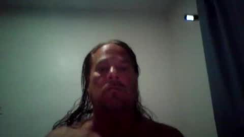 Snapshot of beachmonty chatting on 11.08.25 beachmonty online show from 11.08.25