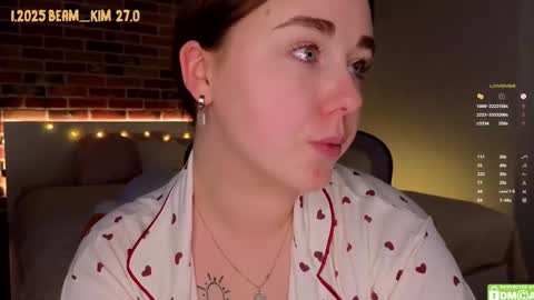 Snapshot of beam_kim chatting on 01.27.25 kim3 INDEPENDENT MODEL online show from 01.27.25