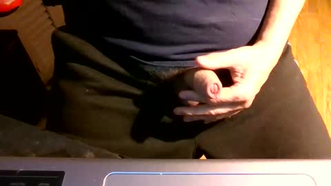 Snapshot of bearacuda555 chatting on 02.24.25 Bruno online show from 02.24.25