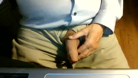 Snapshot of bearacuda555 chatting on 10.08.25 Bruno online show from 10.08.25