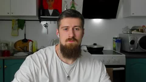 Snapshot of bearded_legend chatting on 01.13.25 Zeus online show from 01.13.25