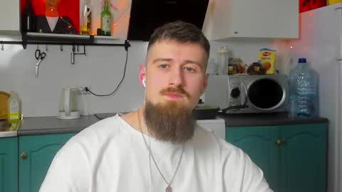 Snapshot of bearded_legend chatting on 01.19.25 Zeus online show from 01.19.25