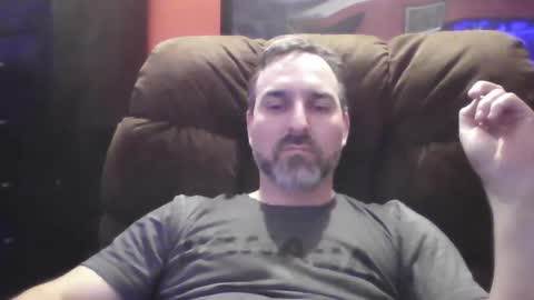 Snapshot of beardedambition chatting on 01.09.25 beardedambition online show from 01.09.25