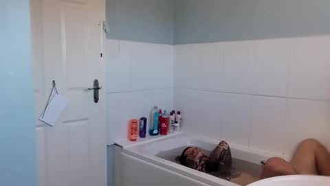 Snapshot of beardedtattedguy chatting on 09.23.25 beardedtattedguy online show from 09.23.25