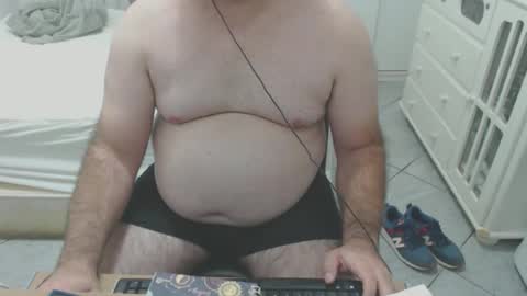 Snapshot of beastbearmg chatting on 09.30.25 beastbearmg online show from 09.30.25