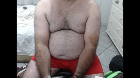 Snapshot of beastbearmg chatting on 10.31.25 beastbearmg online show from 10.31.25