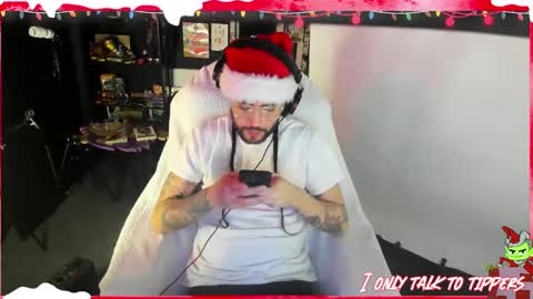 Snapshot of beastbxy chatting on 12.26.24 beast bxy online show from 12.26.24