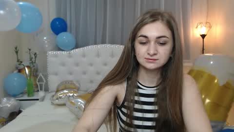 Snapshot of beataangel chatting on 09.16.25 beataangel online show from 09.16.25