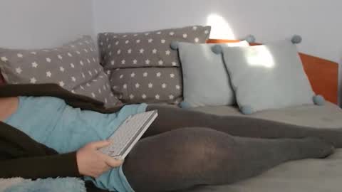 Snapshot of beatrice26 chatting on 11.21.25 beatrice26 online show from 11.21.25