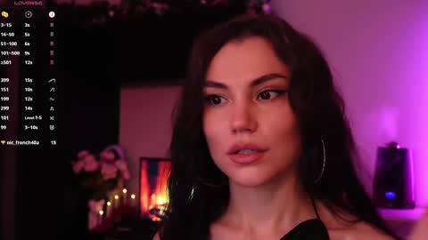 Snapshot of beatricefawne chatting on 02.11.25 Bzzz Bea online show from 02.11.25