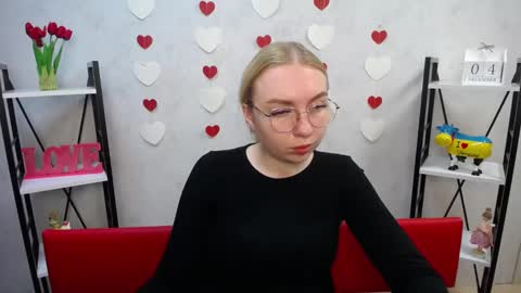 Snapshot of beatriceflyy chatting on 12.04.24 BeatriceFlyy online show from 12.04.24