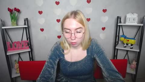 Snapshot of beatriceflyy chatting on 12.16.24 BeatriceFlyy online show from 12.16.24