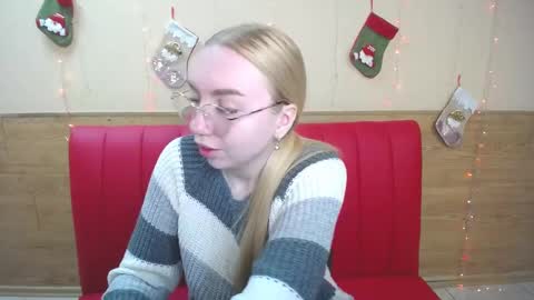 Snapshot of beatriceflyy chatting on 12.28.24 BeatriceFlyy online show from 12.28.24