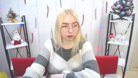 Snapshot of beatriceflyy chatting on 01.04.25 BeatriceFlyy online show from 01.04.25