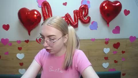 Snapshot of beatriceflyy chatting on 02.18.25 BeatriceFlyy online show from 02.18.25