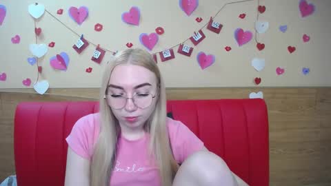 Snapshot of beatriceflyy chatting on 02.28.25 BeatriceFlyy online show from 02.28.25