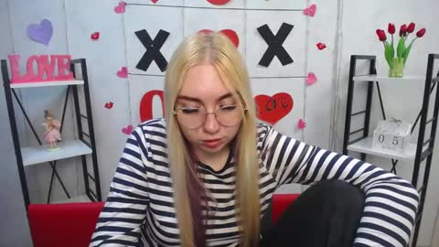 Snapshot of beatriceflyy chatting on 03.05.25 BeatriceFlyy online show from 03.05.25