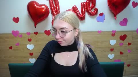 Snapshot of beatriceflyy chatting on 03.09.25 BeatriceFlyy online show from 03.09.25