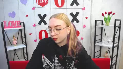 Snapshot of beatriceflyy chatting on 03.10.25 BeatriceFlyy online show from 03.10.25