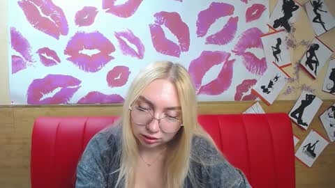 Snapshot of beatriceflyy chatting on 09.18.25 BeatriceFlyy online show from 09.18.25