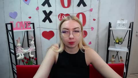 Snapshot of beatriceflyy chatting on 09.26.25 BeatriceFlyy online show from 09.26.25