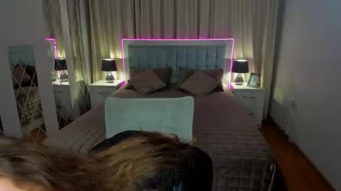 BeatriceWild online show from 11.16.25