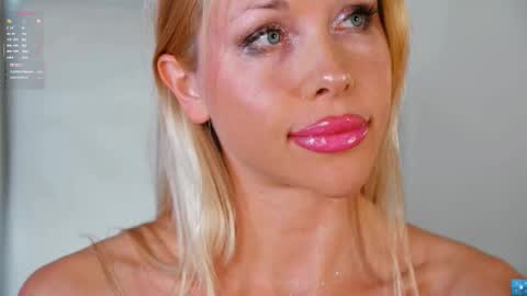 Snapshot of beatrix_rich chatting on 11.25.25 beatrix_rich online show from 11.25.25