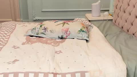 Chloe - Follow me on Fansly  online show from 02.16.26