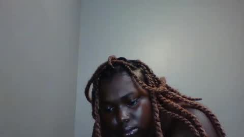 Snapshot of beautie699392 chatting on 03.06.25 Lil stunner online show from 03.06.25