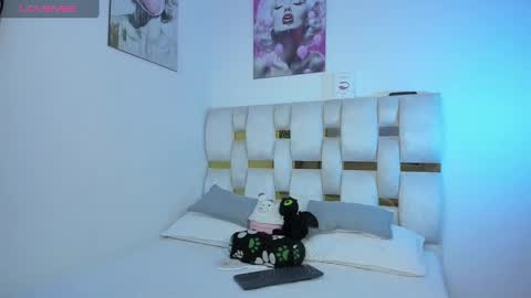 Valeria online show from 02.10.25