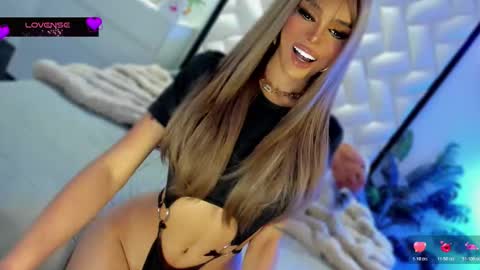 Snapshot of beautiful_mistake chatting on 12.18.25 Aleah Mendez online show from 12.18.25