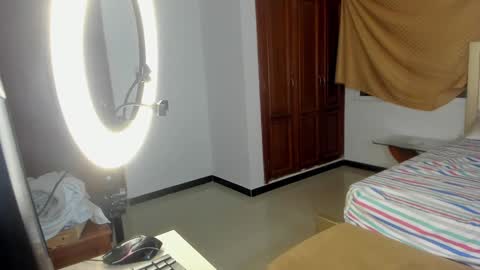 Chleo online show from 12.24.24