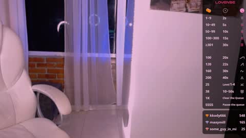 Chleo online show from 02.05.25