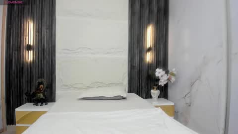 Snapshot of beautifulgirl4u_ chatting on 12.16.25 online show from 12.16.25