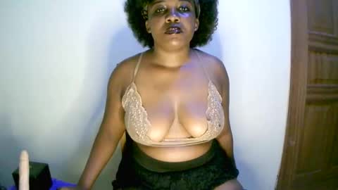 beautifulpeach2 online show from 01.25.25