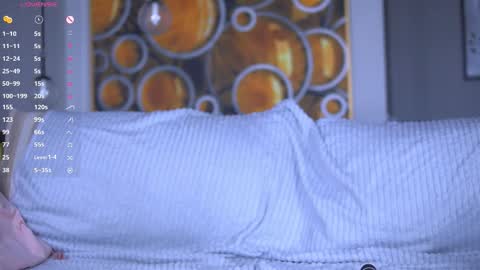 Snapshot of beauty_fuel chatting on 09.21.25 Polly online show from 09.21.25