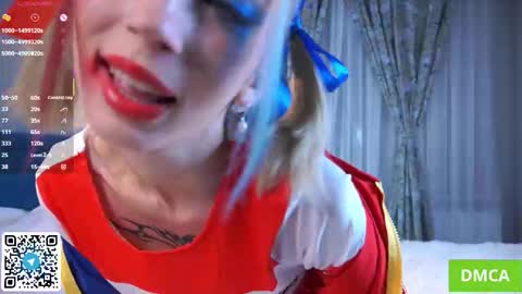 Snapshot of beauty_fuel chatting on 10.28.25 Polly online show from 10.28.25