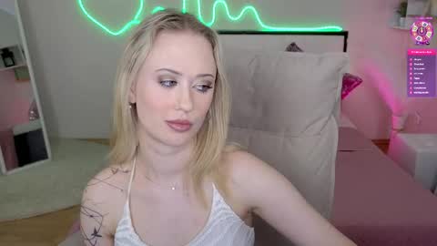 Snapshot of beauty_sashaxx chatting on 06.05.26 beauty Sasha online show from 06.05.26