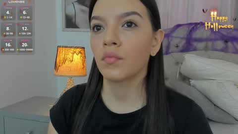 Ariana Reyes online show from 10.22.25