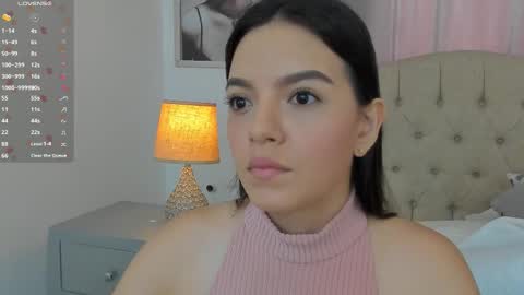 Ariana Reyes online show from 11.29.25