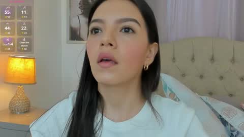 Ariana Reyes online show from 04.20.26