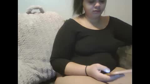 Snapshot of beautyloves chatting on 02.26.25 Beauty online show from 02.26.25