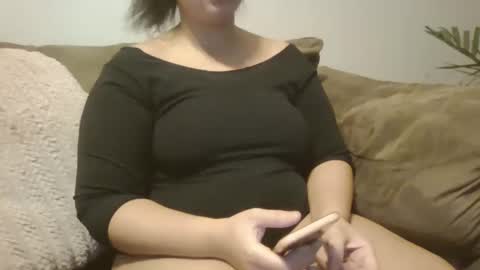 Snapshot of beautyloves chatting on 02.26.25 Beauty online show from 02.26.25