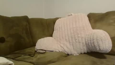 Snapshot of beautyloves chatting on 03.06.25 Beauty online show from 03.06.25