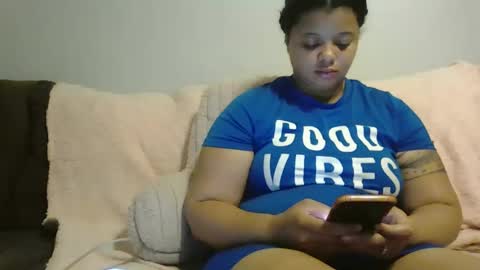 Snapshot of beautyloves chatting on 10.09.25 Beauty online show from 10.09.25