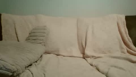 Snapshot of beautyloves chatting on 10.14.25 Beauty online show from 10.14.25